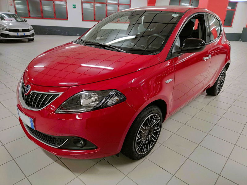 Lancia Ypsilon 1.0 FireFly 5 porte S&S Hybrid Gold Plus