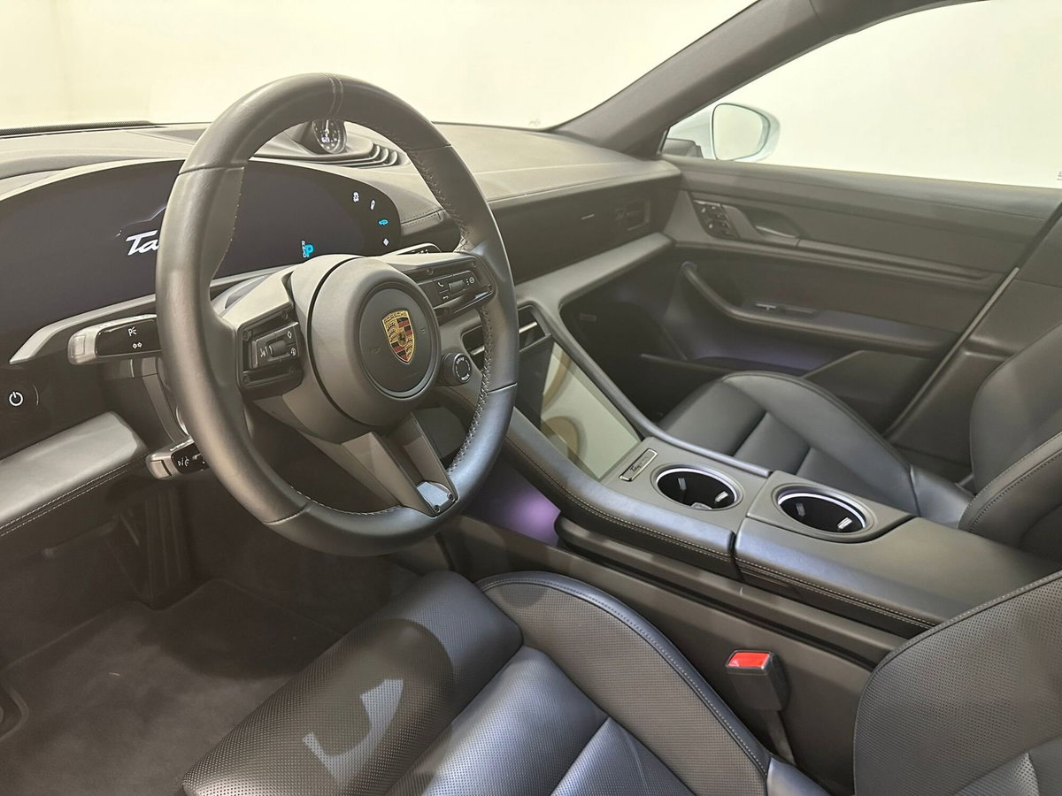 Porsche Taycan 4S Performance (17)