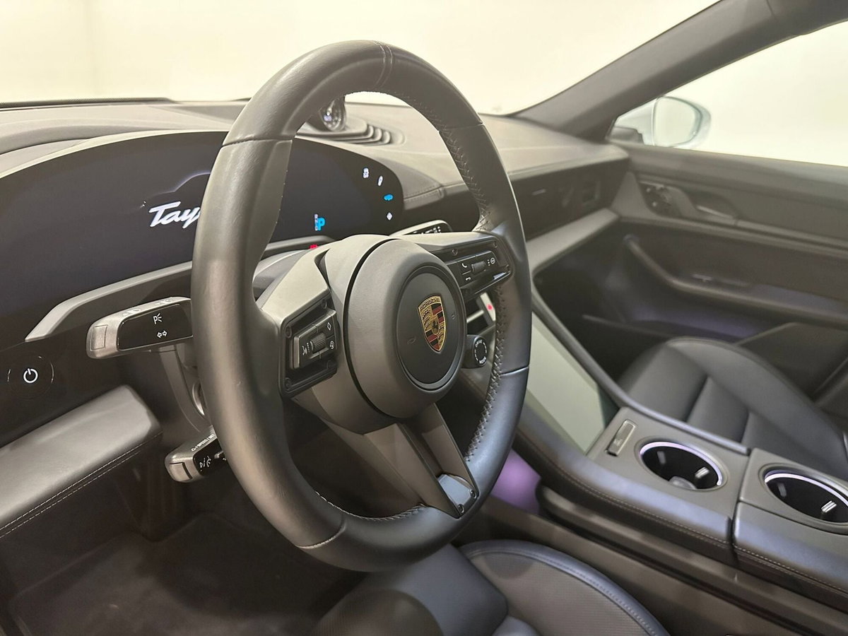 Porsche Taycan 4S Performance (19)