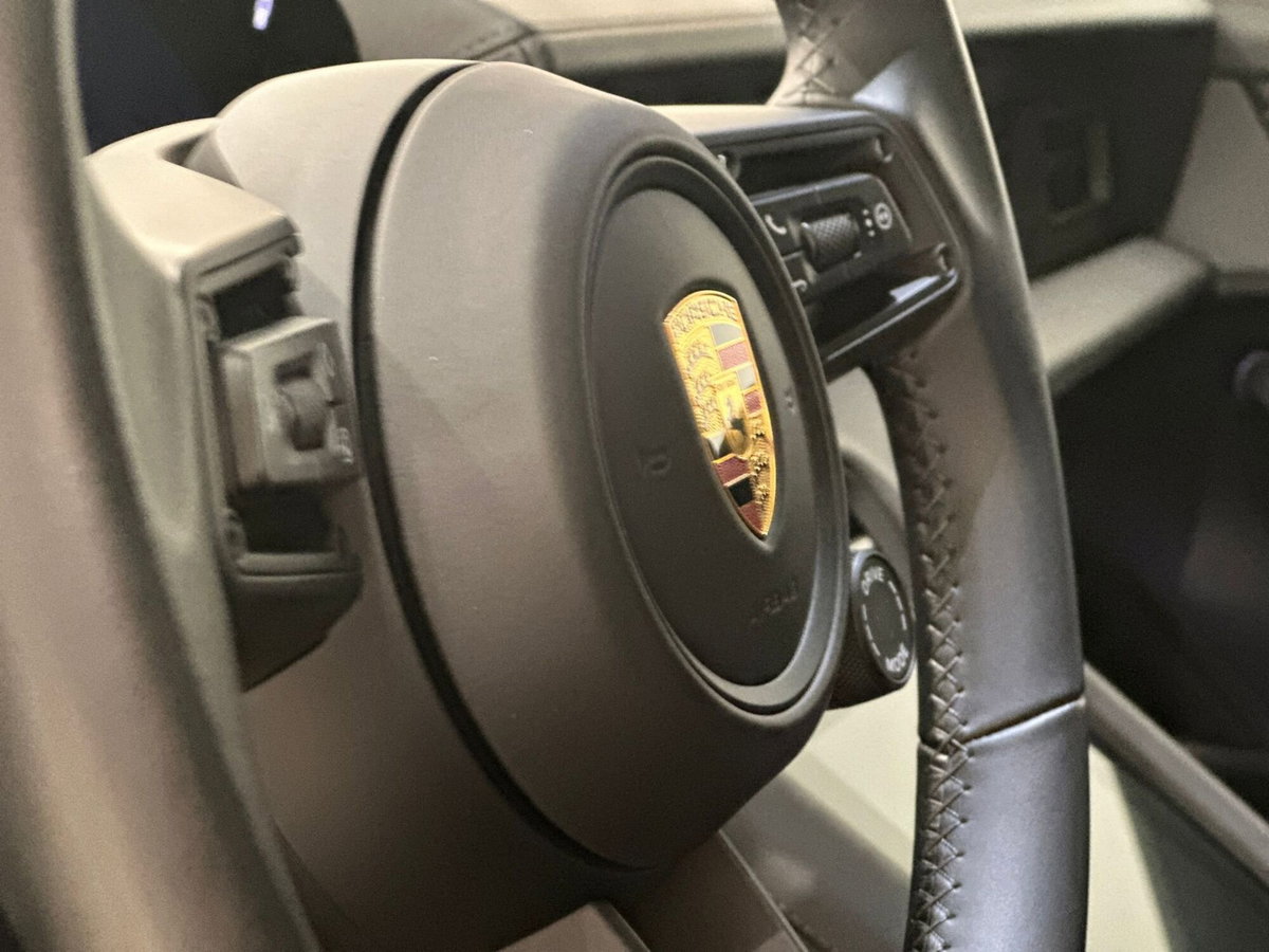 Porsche Taycan 4S Performance (20)