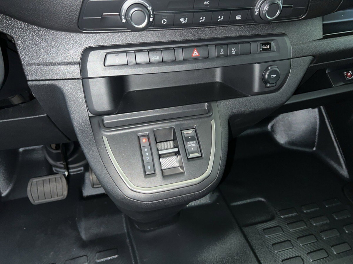 Fiat Scudo Furgone 2.0 BlueHDi 180CV AT8 PL-TN Furgone Lounge (7)