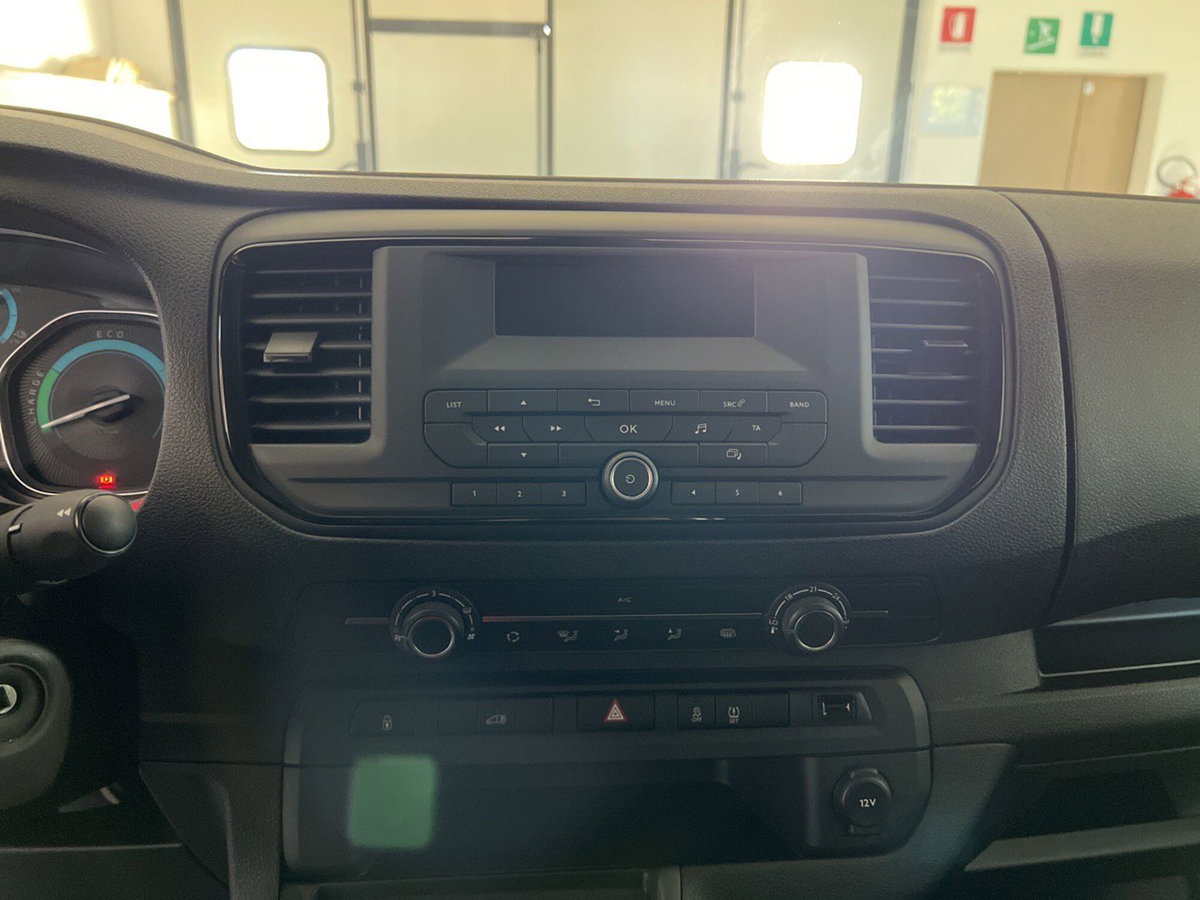 Fiat Scudo Furgone 2.0 BlueHDi 180CV AT8 PL-TN Furgone Lounge (8)