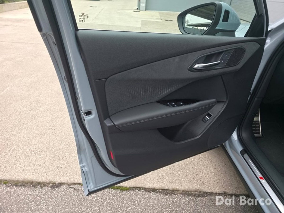 Audi Q3 35 TFSI S tronic Business (14)