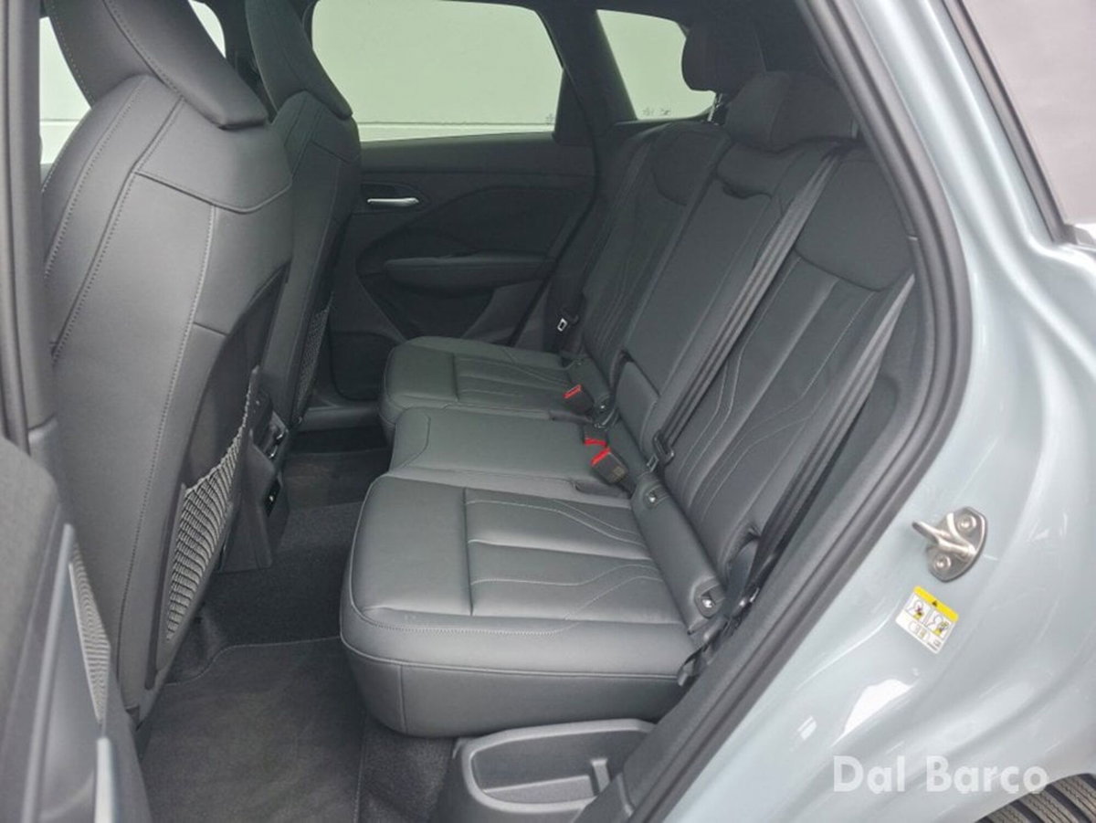 Audi Q3 35 TFSI S tronic Business (17)