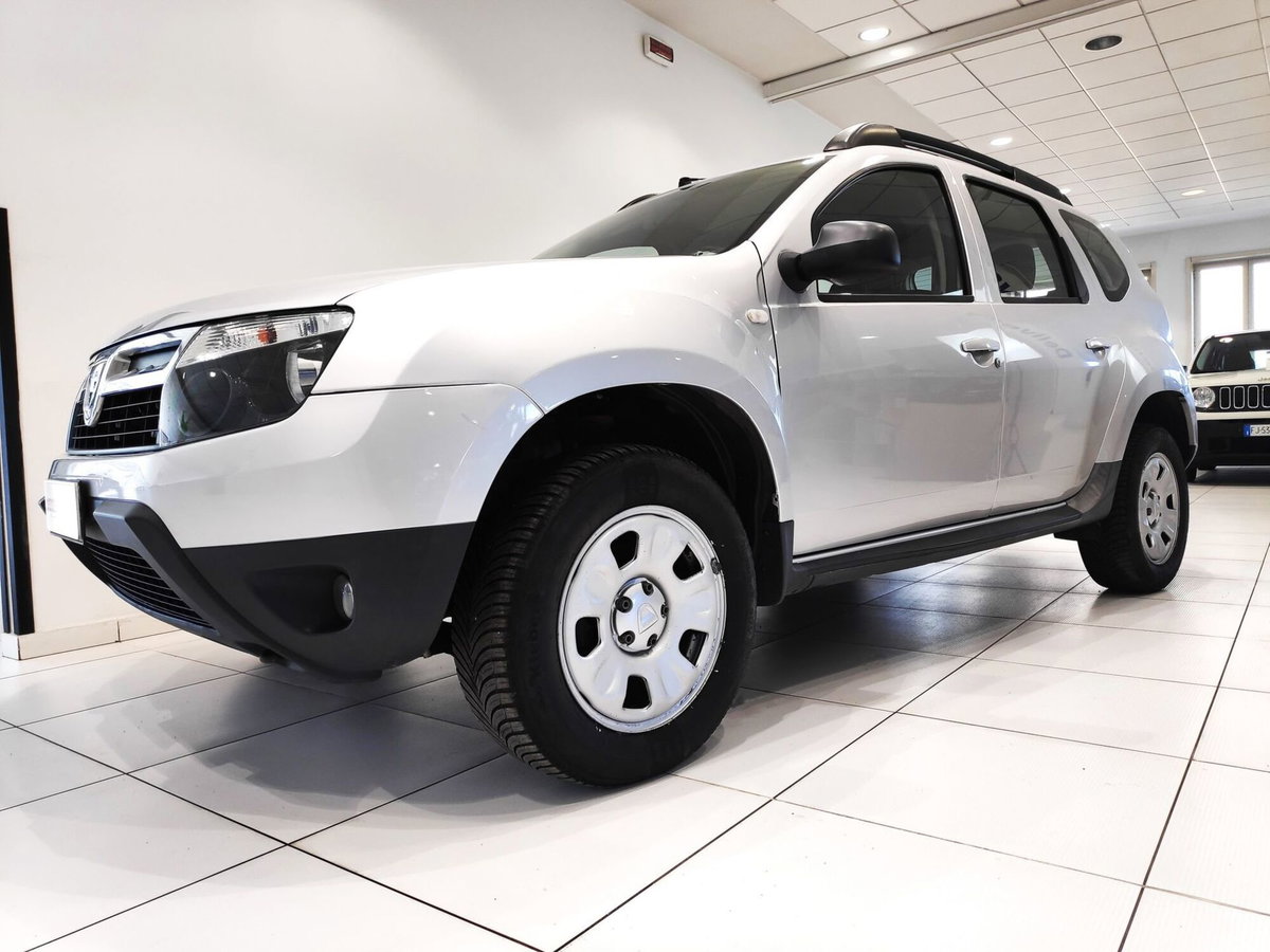 Dacia Duster 1.5 dCi 110CV 4x4 Ambiance (14)