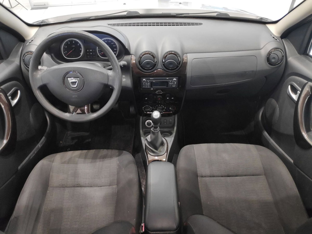 Dacia Duster 1.5 dCi 110CV 4x4 Ambiance (4)