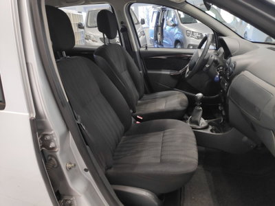 Dacia Duster 1.5 dCi 110CV 4x4 Ambiance (5)