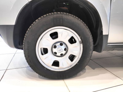 Dacia Duster 1.5 dCi 110CV 4x4 Ambiance (8)