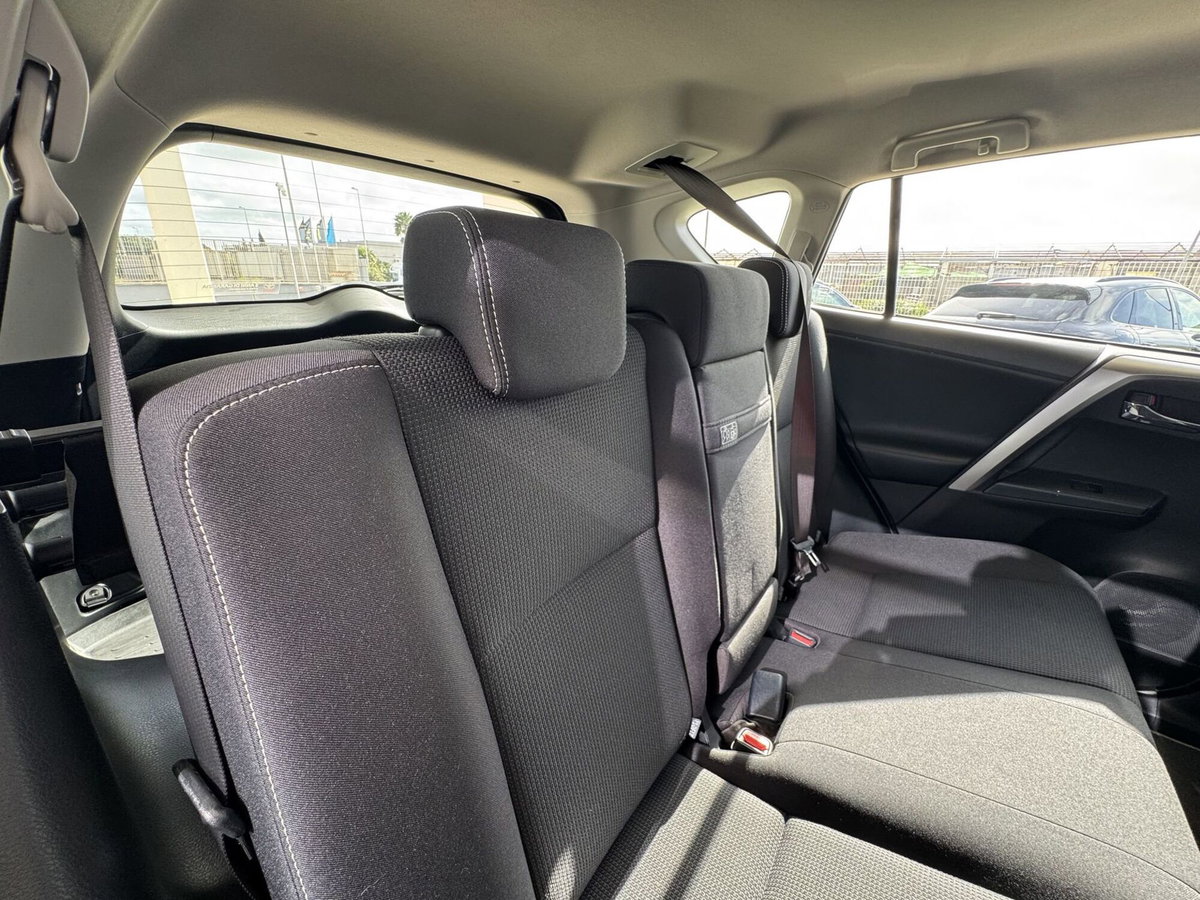 Toyota Rav4 Hybrid 2WD Active (16)