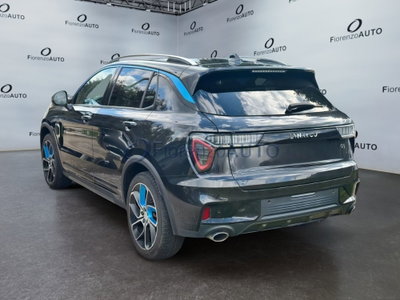 Lynk & Co 01 01 1.5 td phev (2)