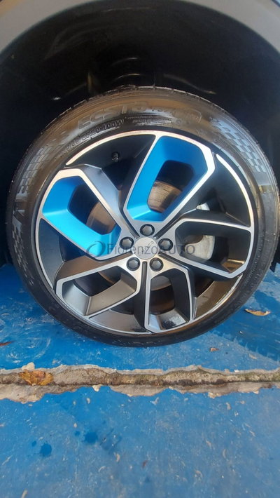 Lynk & Co 01 01 1.5 td phev (5)