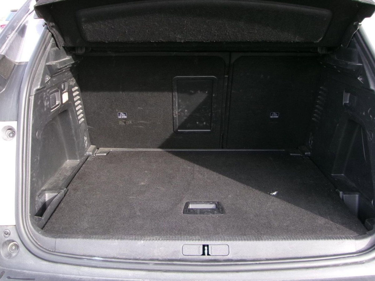Peugeot 3008 BlueHDi 130 S&S Allure (10)