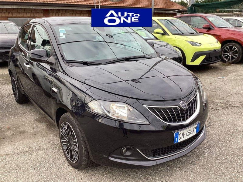 Lancia Ypsilon 1.0 FireFly 5 porte S&S Hybrid Gold Plus