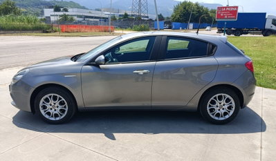 Alfa Romeo Giulietta 1.4 Turbo Distinctive Gpl 120cv E6 (8)