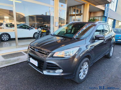 Ford Kuga 2.0 TDCI 150 CV S&S 4WD Powershift Titanium usata
