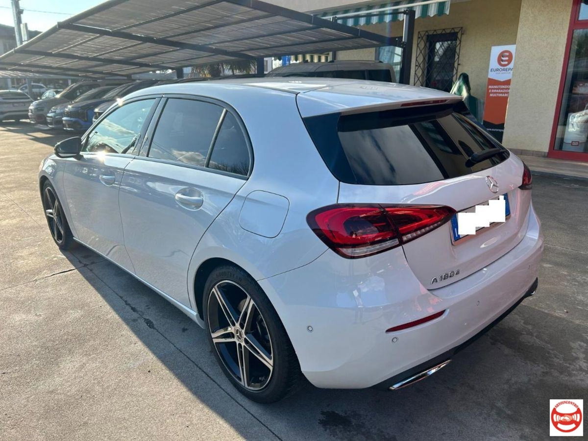 Mercedes-Benz Classe A 180 d Sport (3)