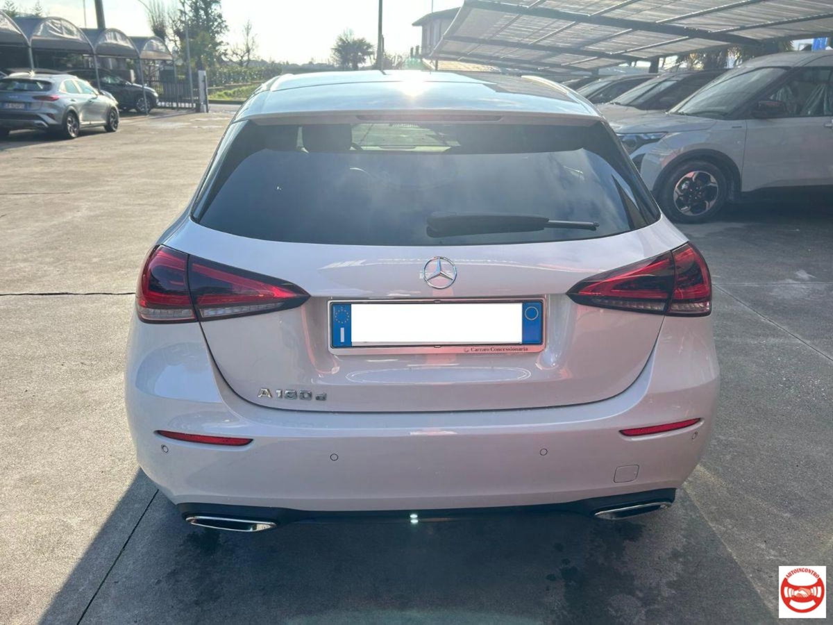 Mercedes-Benz Classe A 180 d Sport (4)