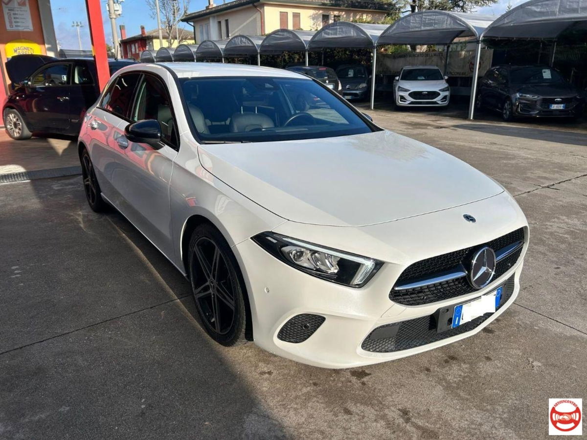 Mercedes-Benz Classe A 180 d Sport (7)