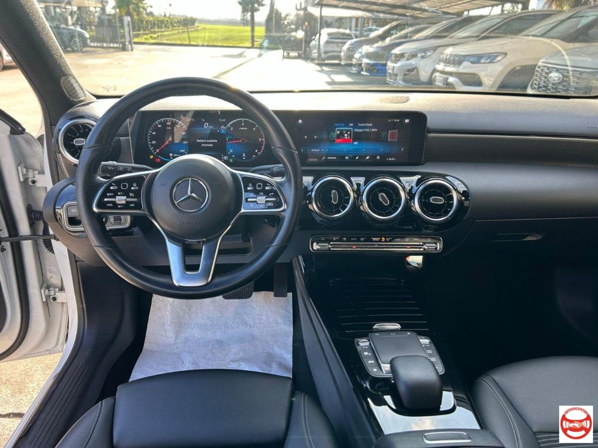 Mercedes-Benz Classe A 180 d Sport (9)