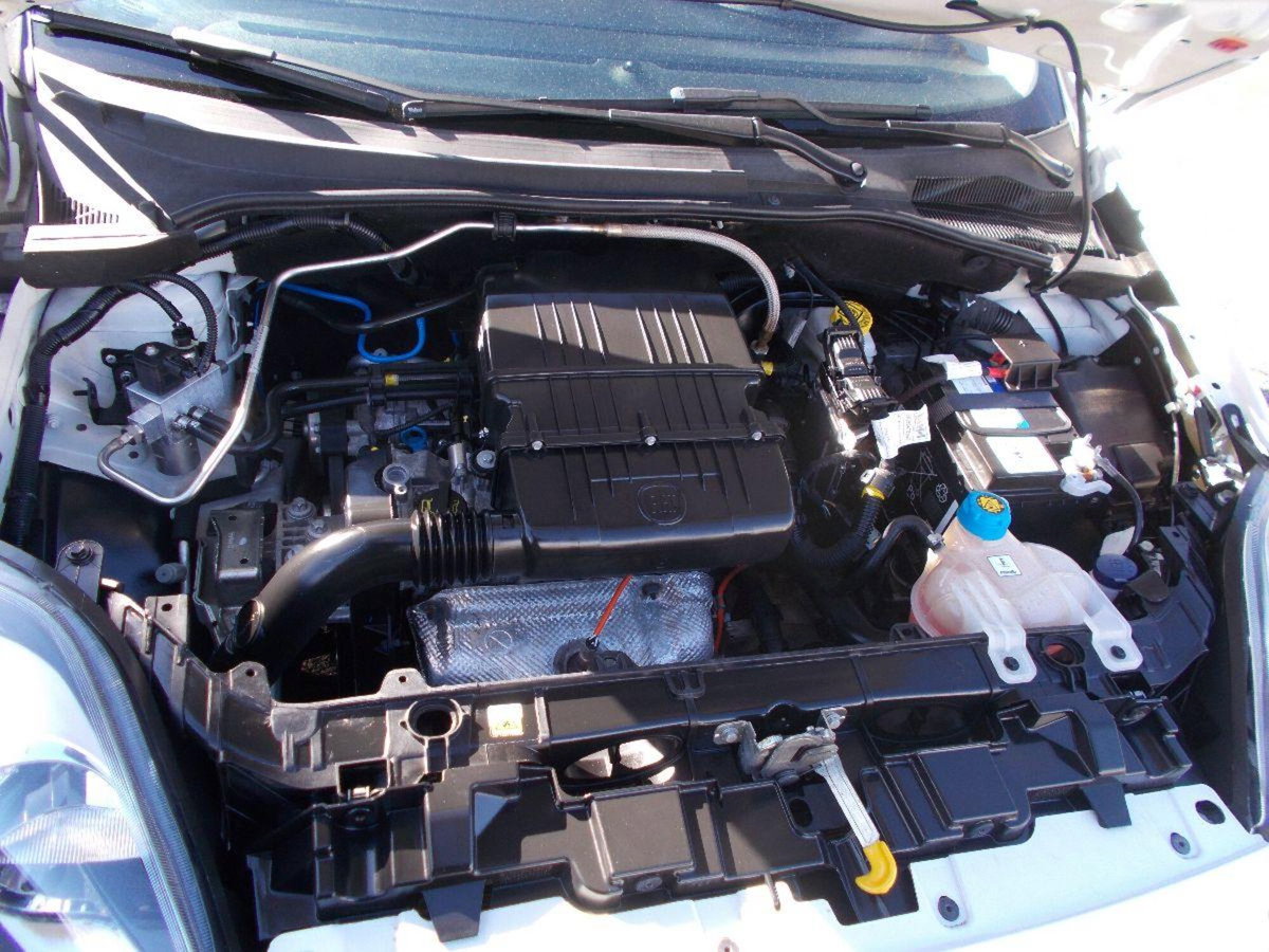 Fiat Punto 1.4 8V 5 porte Natural Power Street (11)