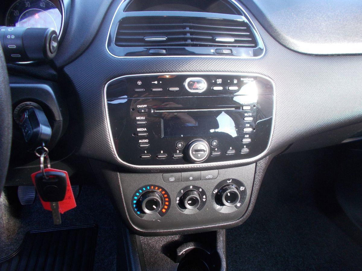 Fiat Punto 1.4 8V 5 porte Natural Power Street (12)