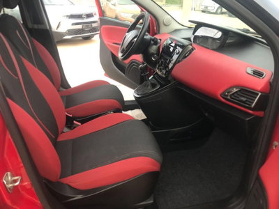 Lancia Ypsilon 1.2 69 CV 5 porte Platinum (13)
