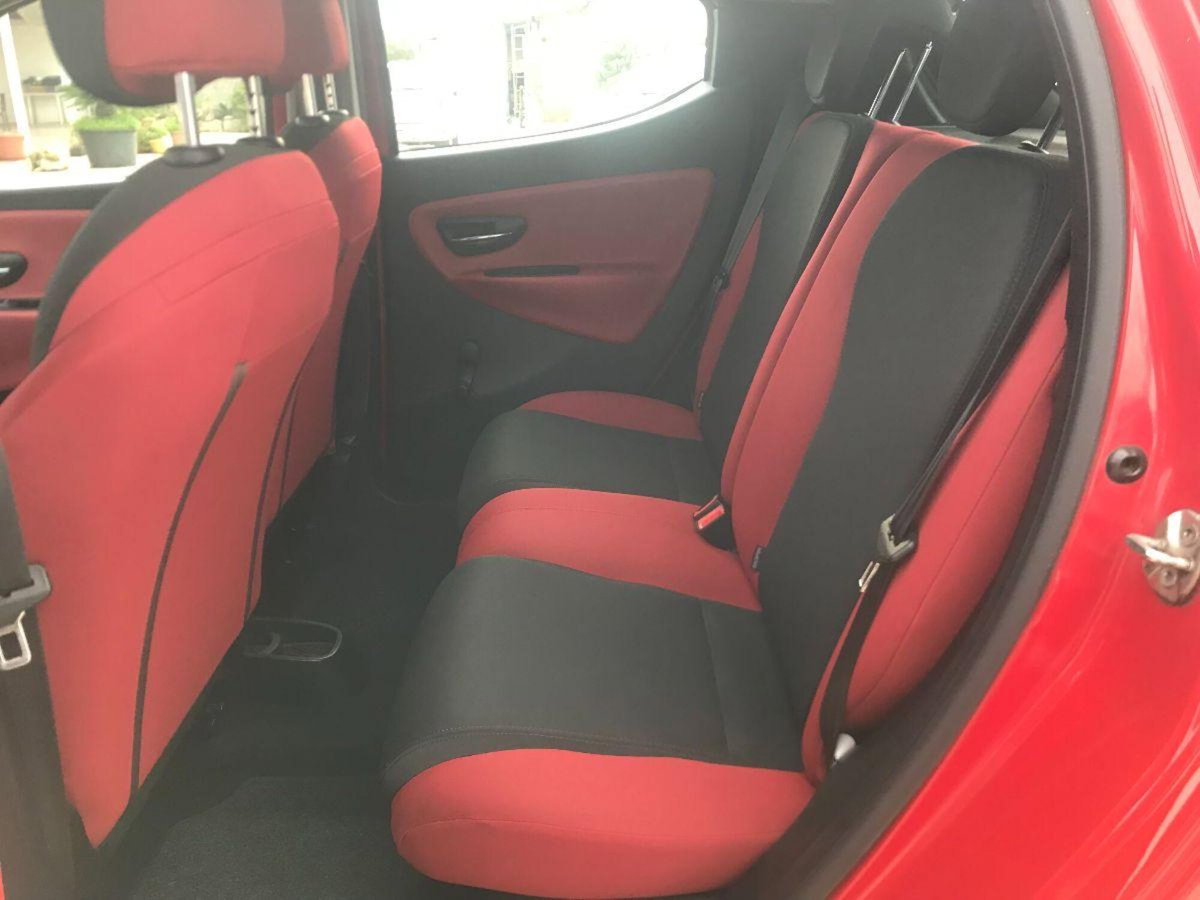 Lancia Ypsilon 1.2 69 CV 5 porte Platinum (14)