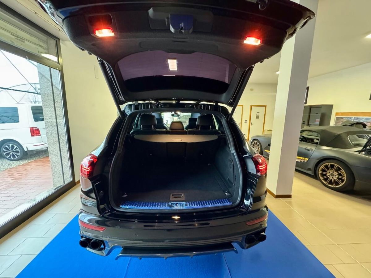 Porsche Cayenne 3.0 Diesel (6)