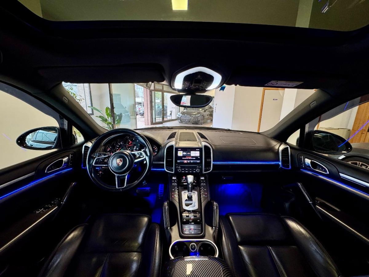 Porsche Cayenne 3.0 Diesel (9)