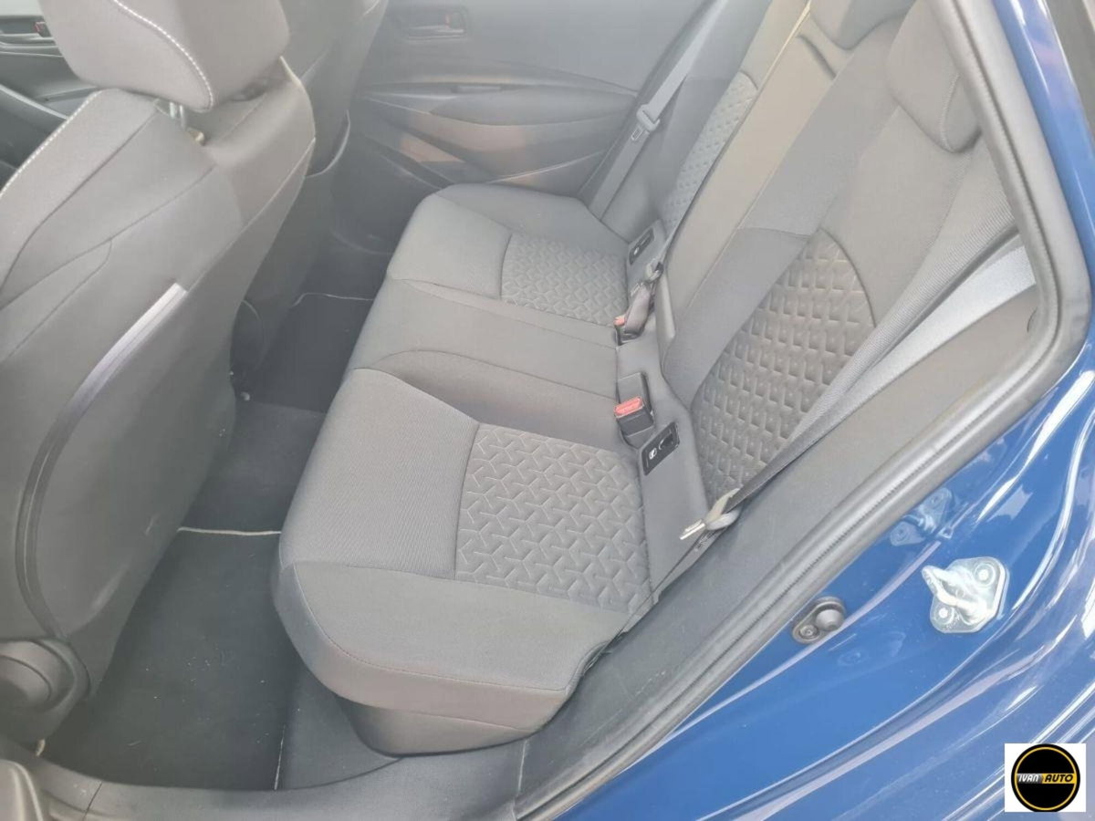 Toyota Corolla 1.8 Hybrid Active (17)