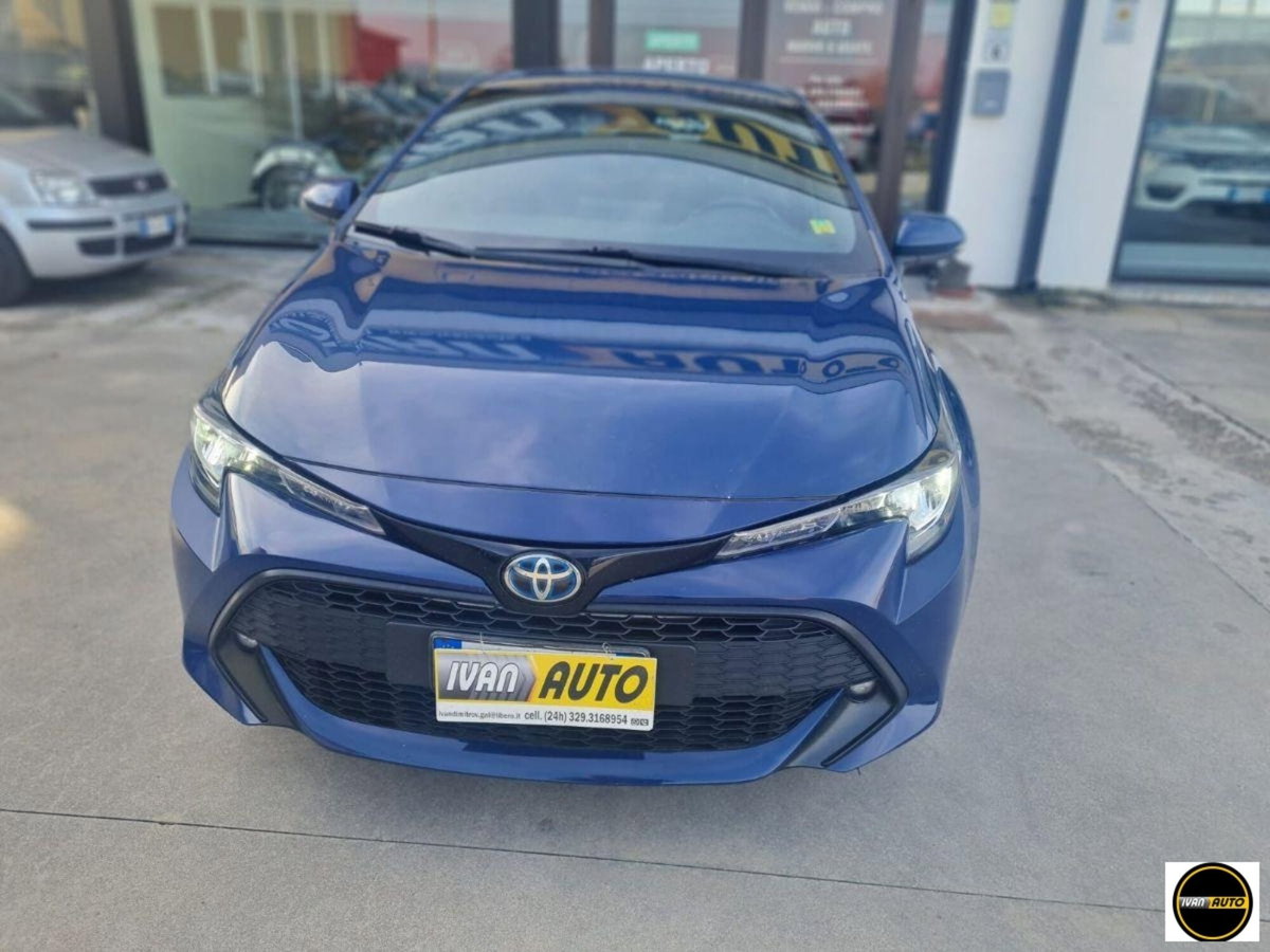 Toyota Corolla 1.8 Hybrid Active (2)