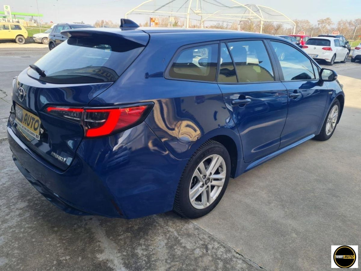 Toyota Corolla 1.8 Hybrid Active (6)
