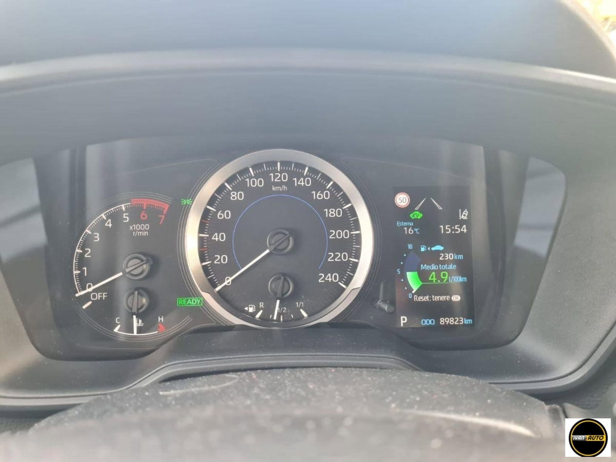 Toyota Corolla 1.8 Hybrid Active (8)