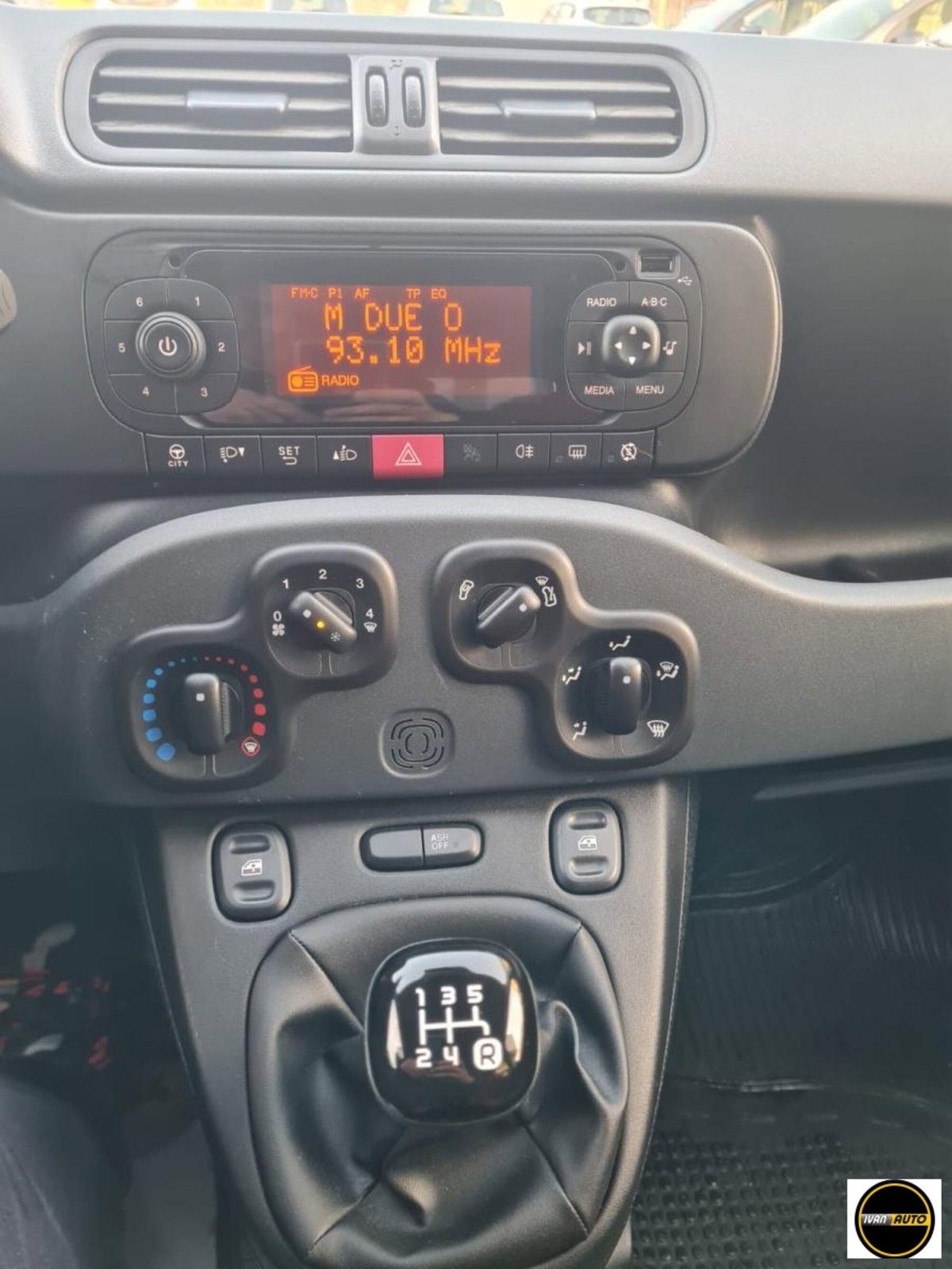 Fiat Panda 1.2 Connected by Wind (15)