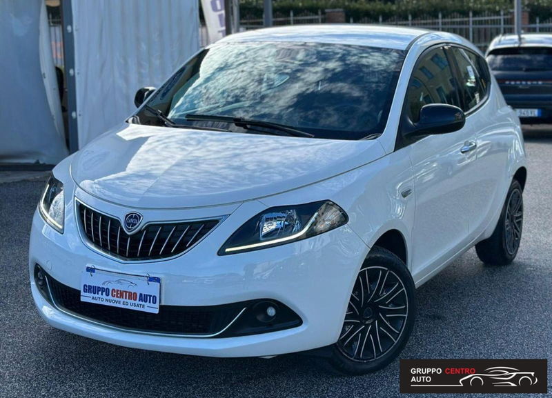 Lancia Ypsilon 1.0 FireFly 5 porte S&S Hybrid Gold Plus