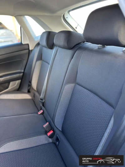 Volkswagen Polo 1.0 tsi Life 95cv (9)