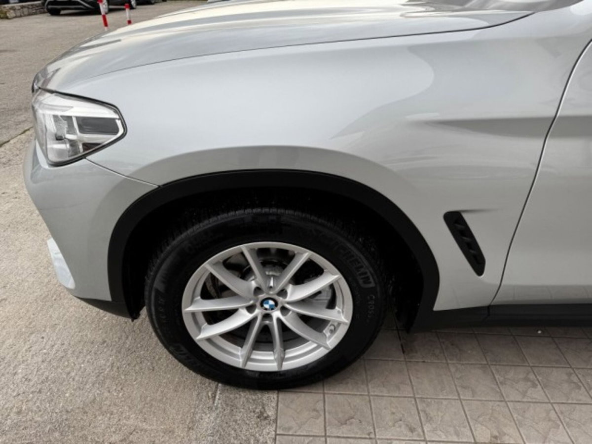 BMW X4 xDrive20d Business Advantage (11)