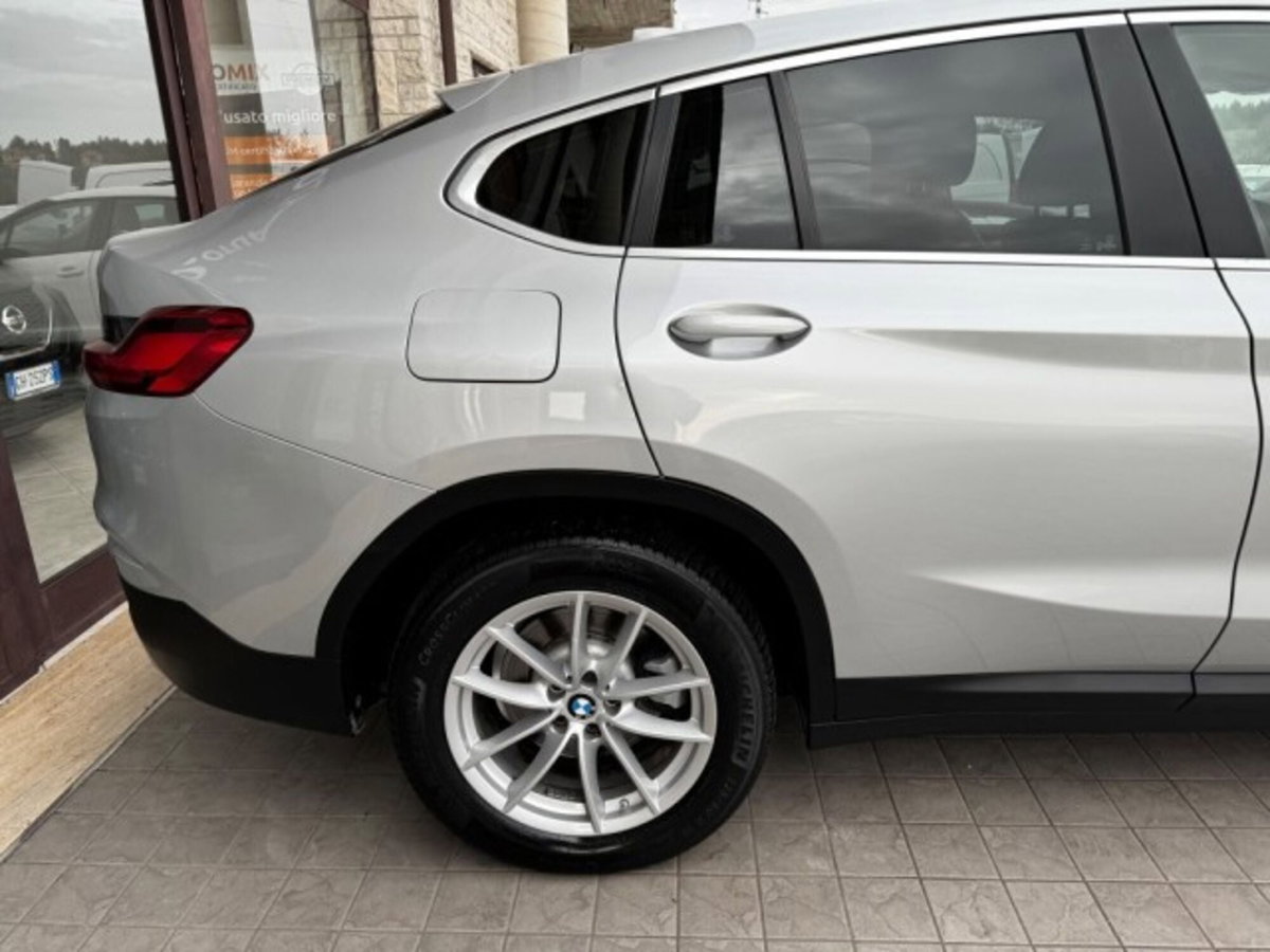 BMW X4 xDrive20d Business Advantage (13)