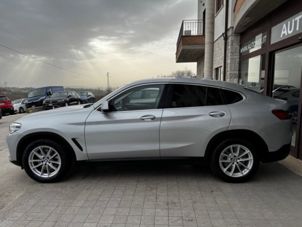 BMW X4 xDrive20d Business Advantage (8)