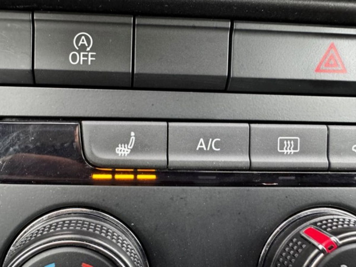 Volkswagen T-Roc 1.0 TSI Style (14)