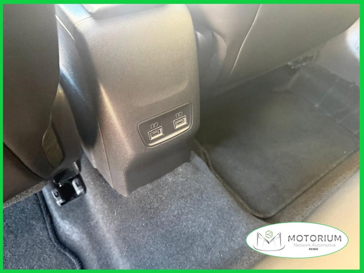 Lancia Ypsilon 1.2 mhev Edizione Limitata Cassina e-dct (17)