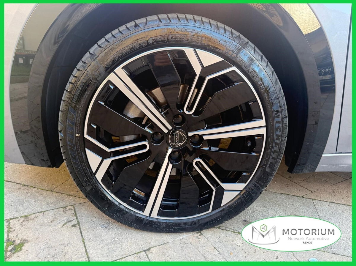 Lancia Ypsilon 1.2 mhev Edizione Limitata Cassina e-dct (5)
