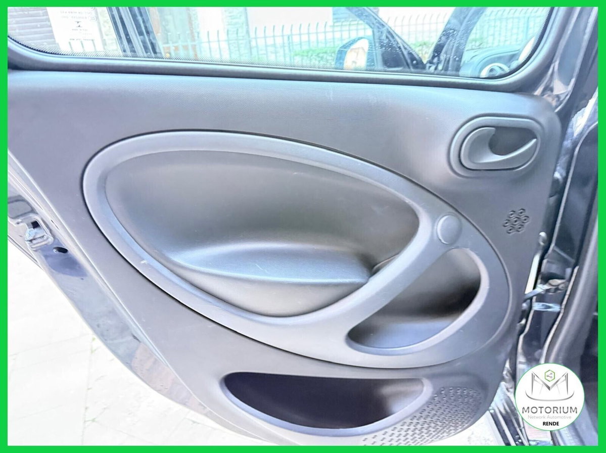 smart forfour forfour 70 1.0 twinamic Youngster (19)
