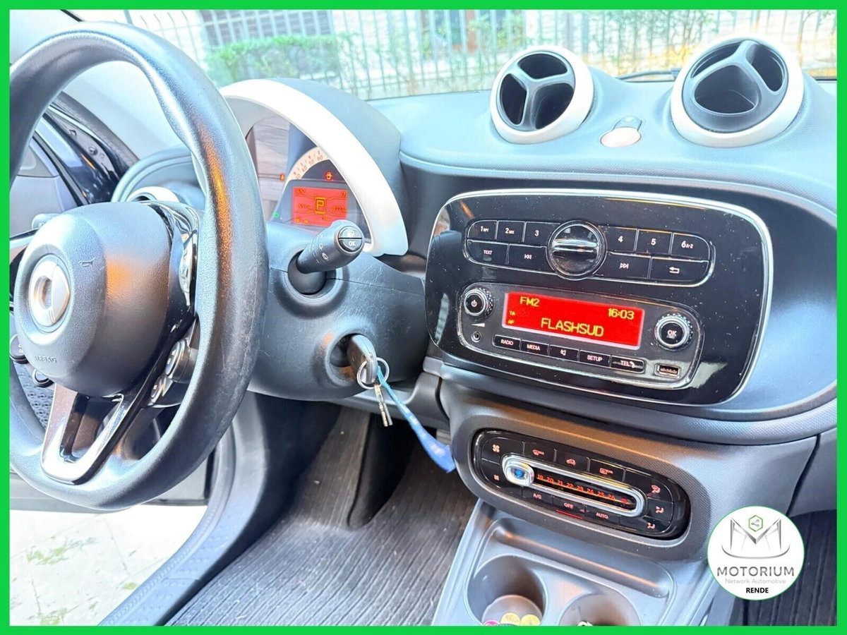 smart forfour forfour 70 1.0 twinamic Youngster (20)