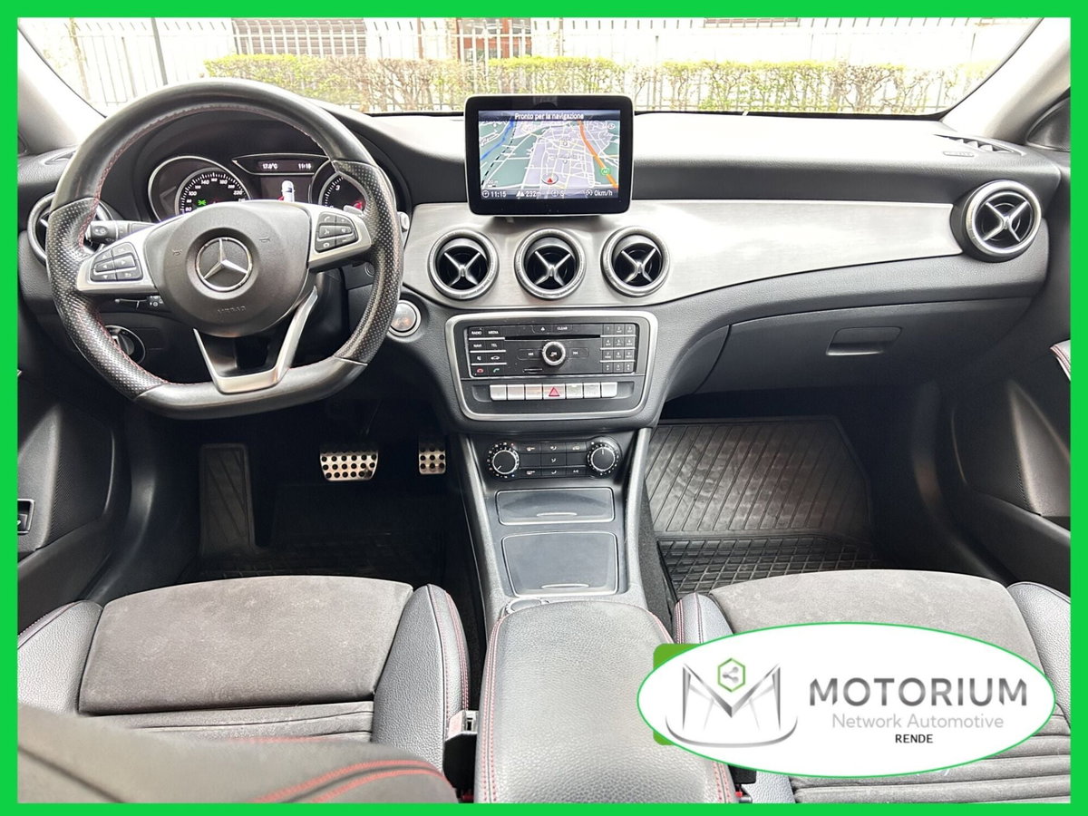 Mercedes-Benz CLA 200 d 4Matic Automatic Premium (10)
