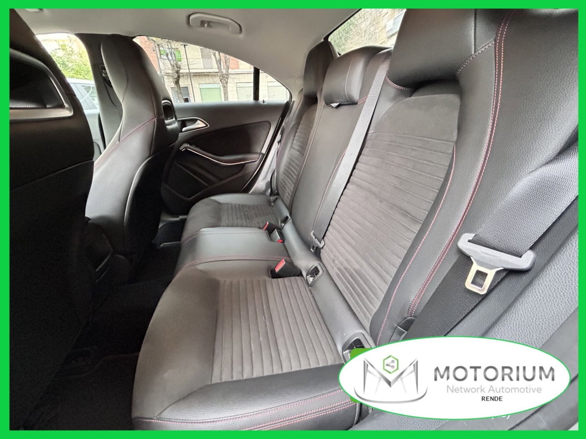 Mercedes-Benz CLA 200 d 4Matic Automatic Premium (17)