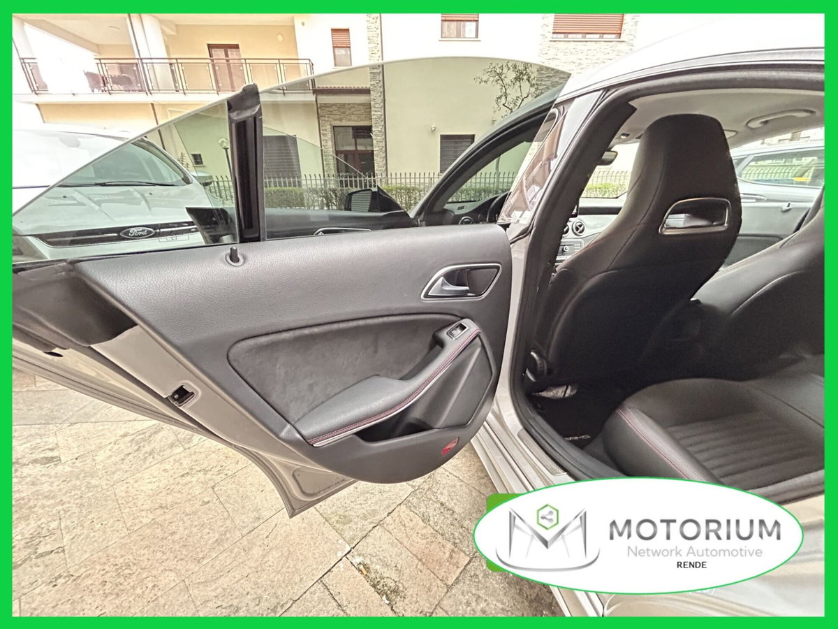 Mercedes-Benz CLA 200 d 4Matic Automatic Premium (19)