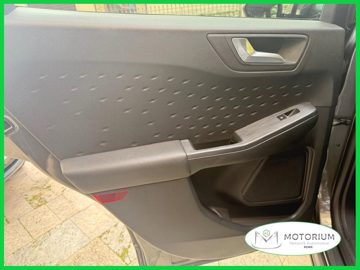 Ford Kuga 1.5 EcoBlue 120 CV 2WD Titanium (19)