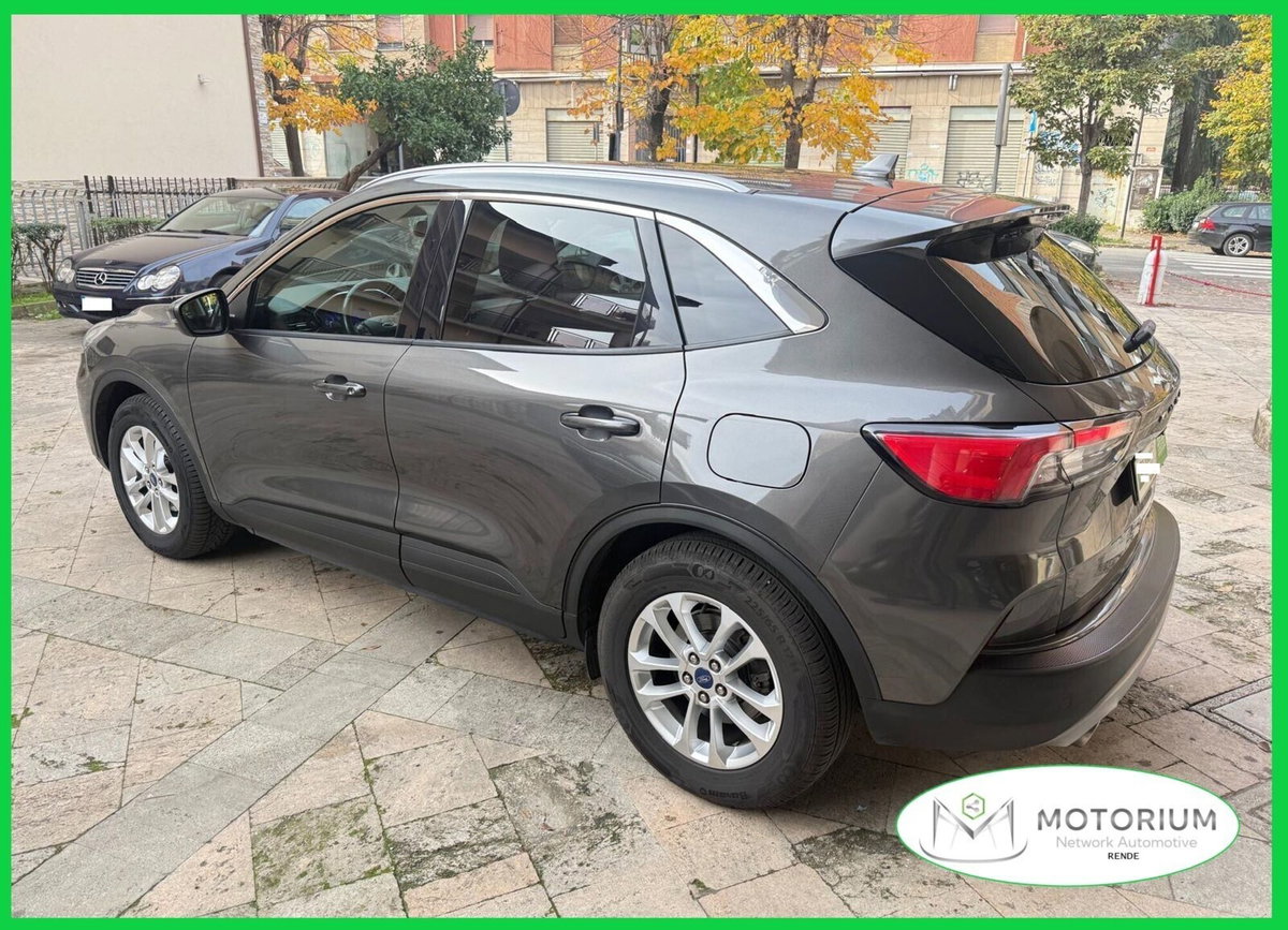 Ford Kuga 1.5 EcoBlue 120 CV 2WD Titanium (2)