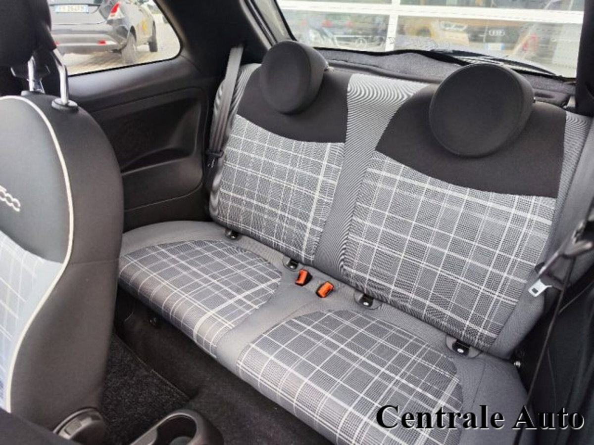 Fiat 500 1.0 Hybrid Lounge (11)